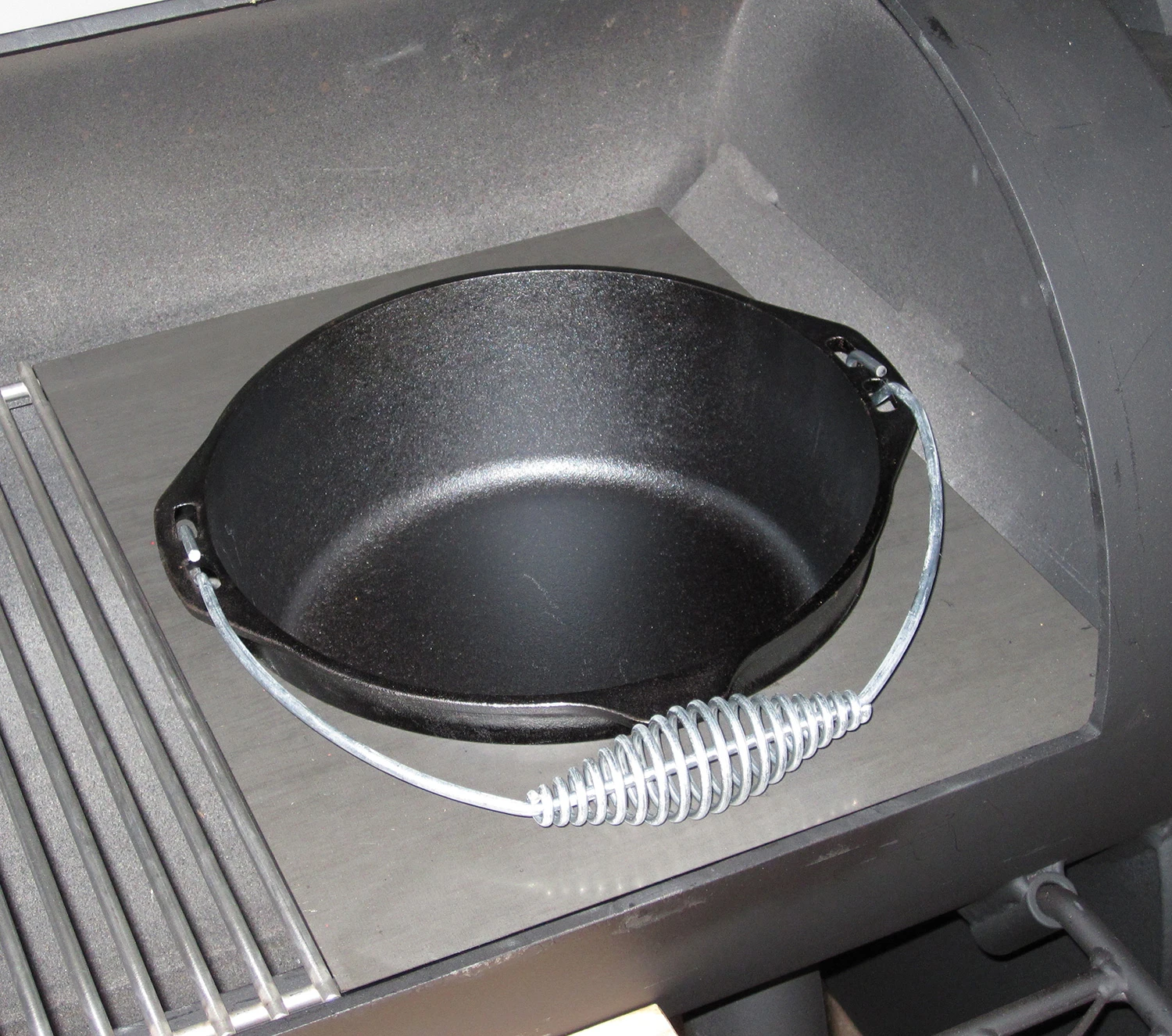 JOE´s Barbeque Kochplatteneinsatz Für 20" Barbeque Smoker 1 JOE´s Barbeque Kochplatteneinsatz Für 20" Barbeque Smoker