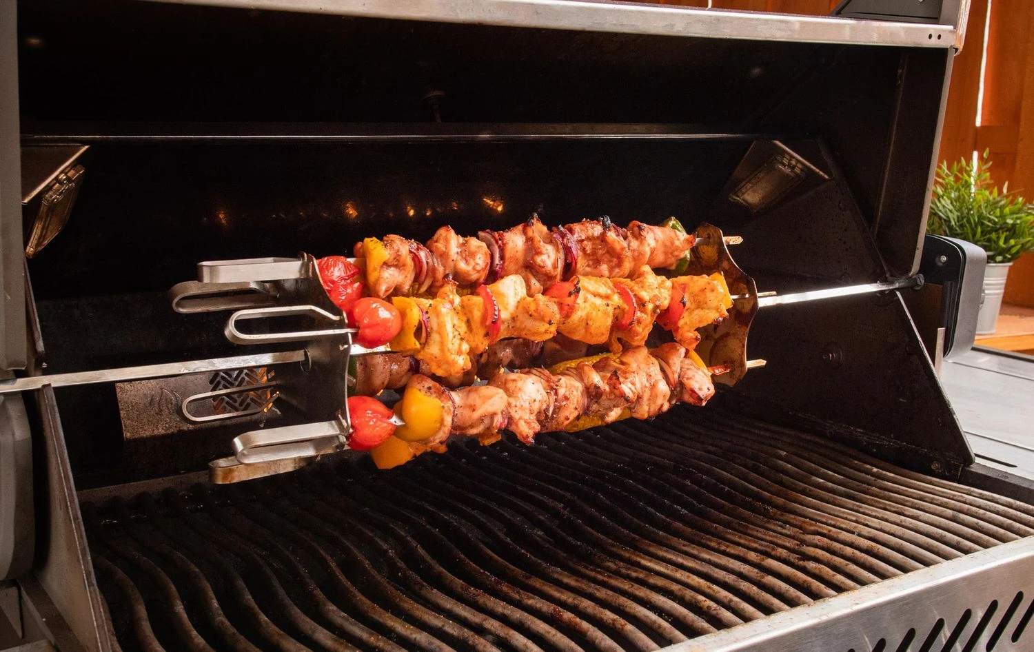 Grillfürst Edelstahl Schaschlikset Für Drehspieße - Mit 6 Spießen, 45 Cm 3 Grillfürst Edelstahl Schaschlikset Für Drehspieße - Mit 6 Spießen, 45 Cm – Bild 3