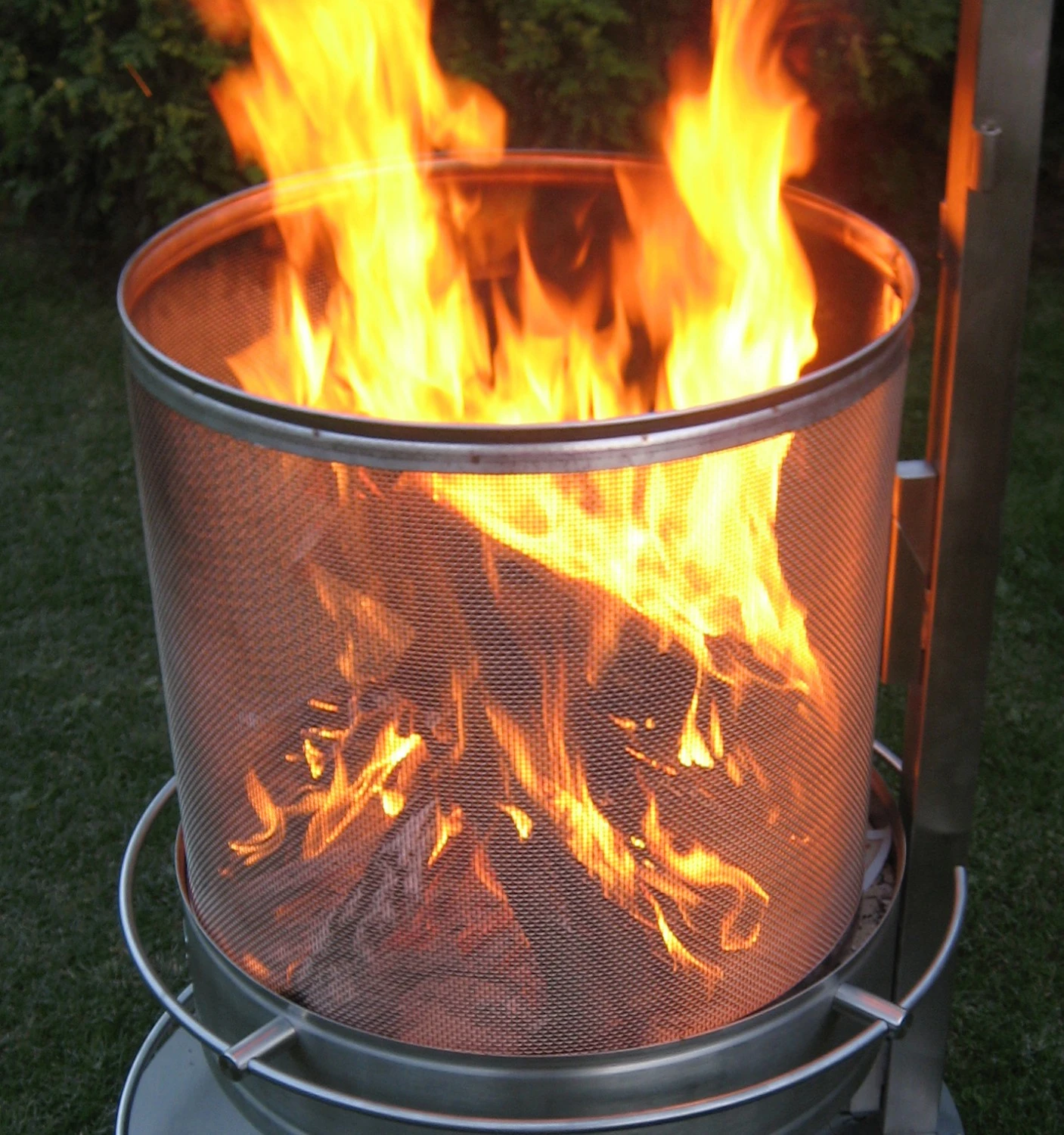 Girse Funkenschutzkorb Für Feuerstelle Columbus 2 Girse Funkenschutzkorb Für Feuerstelle Columbus – Bild 2