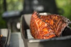 Broil King Rib Roaster / Gusseisen Kastenform -Flammengrill Broil King Spare Rib Roaster 69615