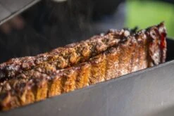 Broil King Rib Roaster / Gusseisen Kastenform -Flammengrill Broil King Spare Ribs