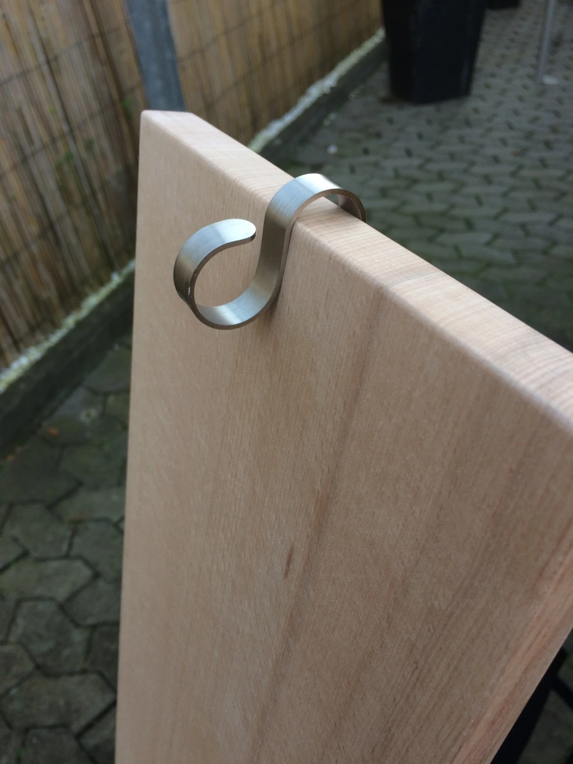 Grillfürst Flammlachsbrett Buche 19 X 50 Cm Klemm-Variante - Mit Optimierter Halterung 3 Grillfürst Flammlachsbrett Buche 19 X 50 Cm Klemm-Variante - Mit Optimierter Halterung – Bild 3