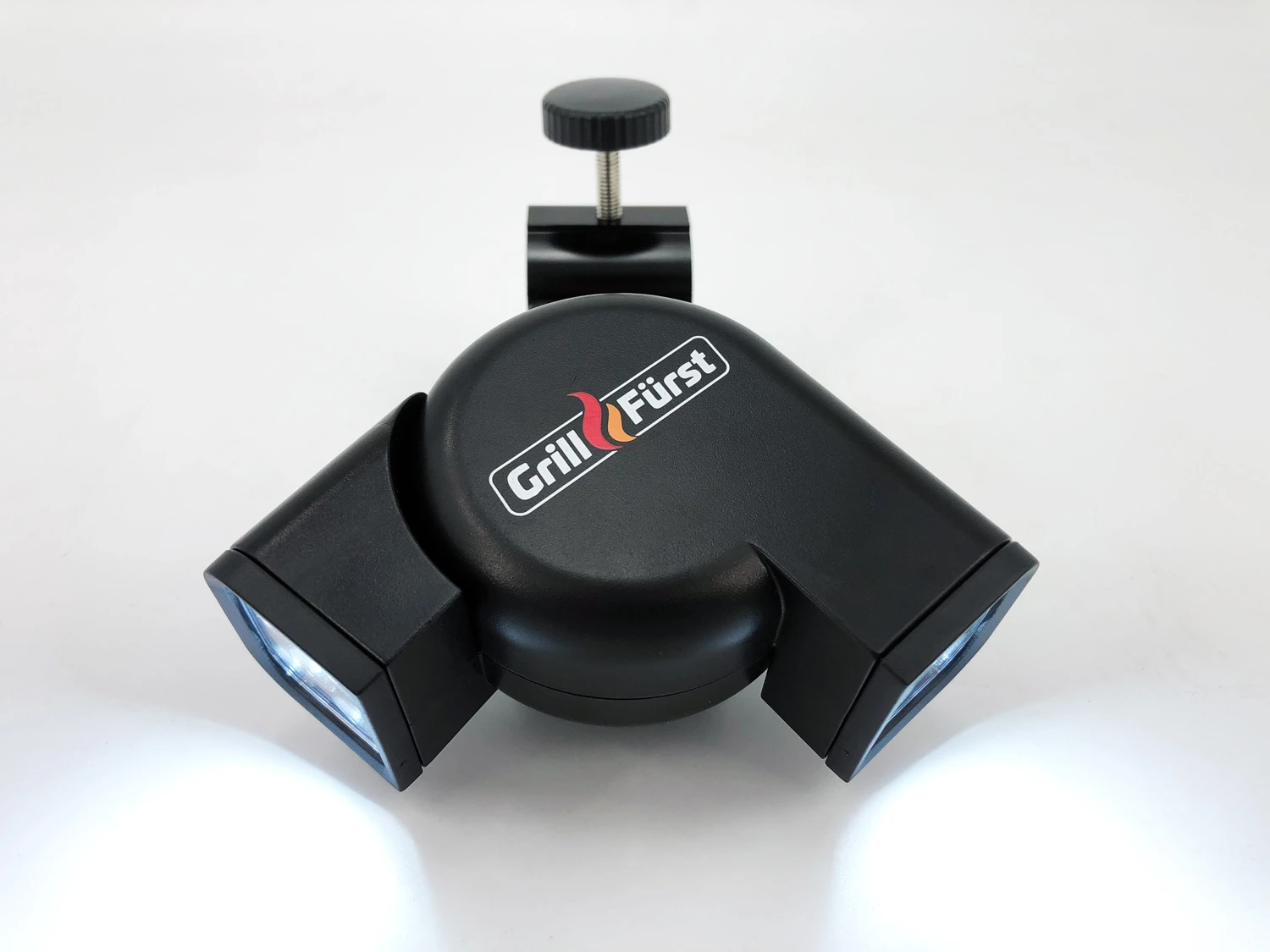 Grillfürst Universal LED Grilllampe / Grilllicht / Grifflicht - Mit 2 Schwenkbaren Leuchtköpfen 2 Grillfürst Universal LED Grilllampe / Grilllicht / Grifflicht - Mit 2 Schwenkbaren Leuchtköpfen – Bild 2