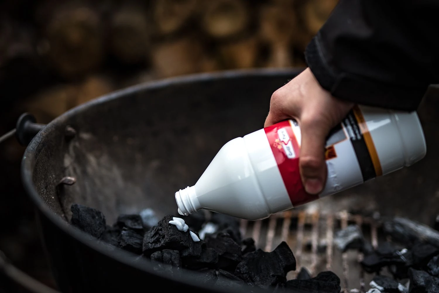 Grillfürst Anzündgel Karton, 6 X 1 Liter 3 Grillfürst Anzündgel Karton, 6 X 1 Liter – Bild 3