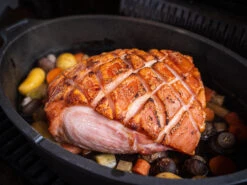 Grillfürst Dutch Oven BBQ Edition DO 6,5 Flach / Oval Für Grillfürst Grills, Weber Spirit, Weber Genesis, Broil King Signet, Broil King Monarch -Flammengrill Grillfuerst Dutch Oven DO6 5 Schweinebraten