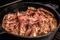 Grillfürst XXL Dutch Oven Set: Starterpaket Gusseisen - X-DEAL Mit 2 X Dutch Oven, 2 X Gusseisen Pfanne, 2x Tragetasche, Ringreiniger, Gusseisen Pflege Und Bambus-Kochlöffel -Flammengrill Grillfuerst Dutch Oven Schichtfleisch