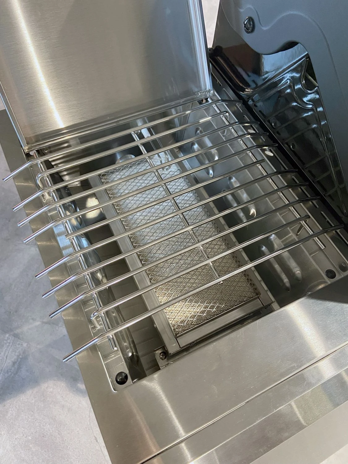 Grillfürst G310G Grill Control Edition 3-Brenner Gasgrill Mit Grill, Control, Hochtemperaturbrenner Und Gusseisen Rosten 8 Grillfürst G310G Grill Control Edition 3-Brenner Gasgrill Mit Grill, Control, Hochtemperaturbrenner Und Gusseisen Rosten – Bild 8