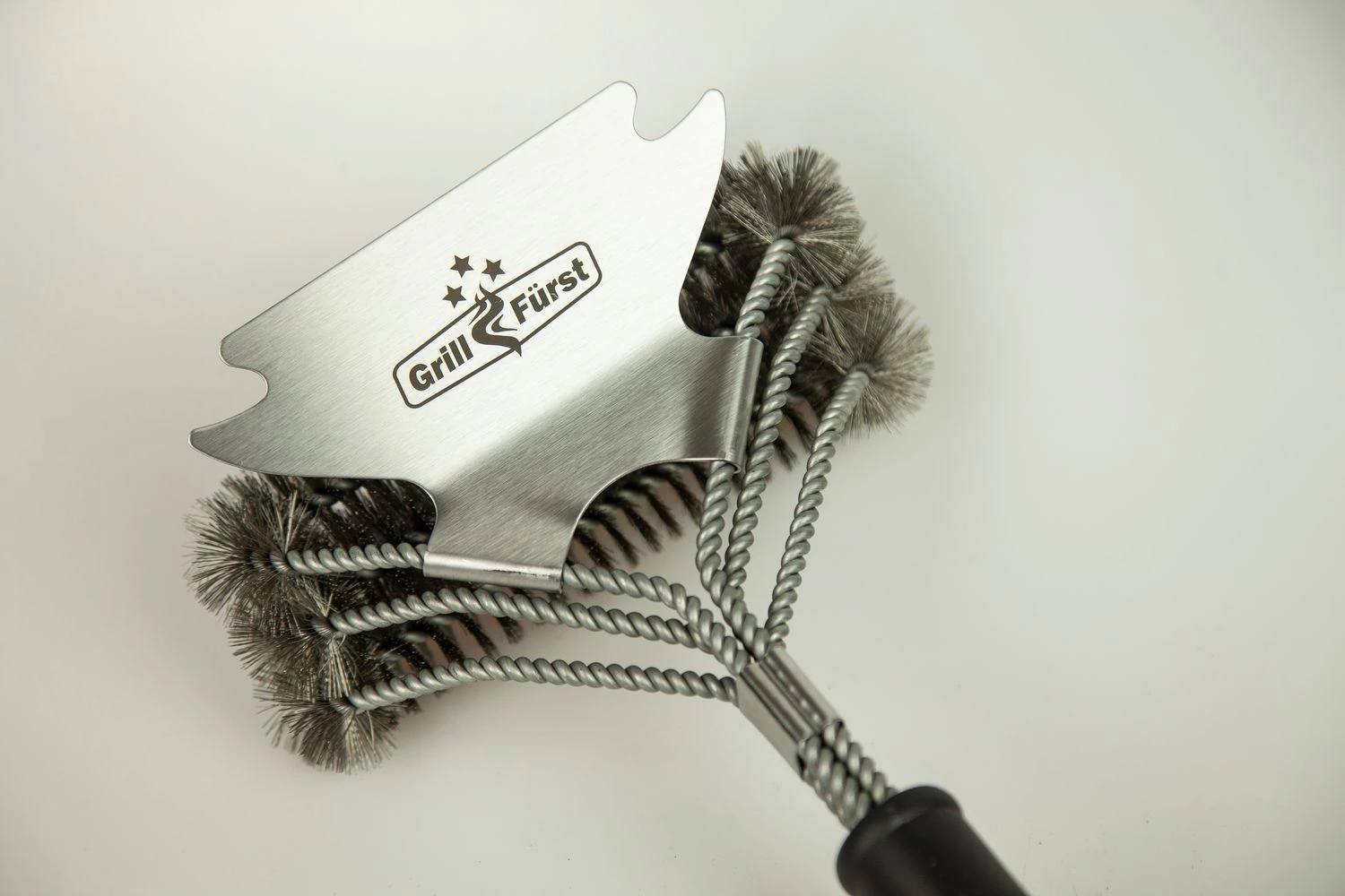 Grillfürst Grillbürste Edelstahl, Mit Breitem 3-fach Bürstenkopf Und Schaber 1 Grillfürst Grillbürste Edelstahl, Mit Breitem 3-fach Bürstenkopf Und Schaber