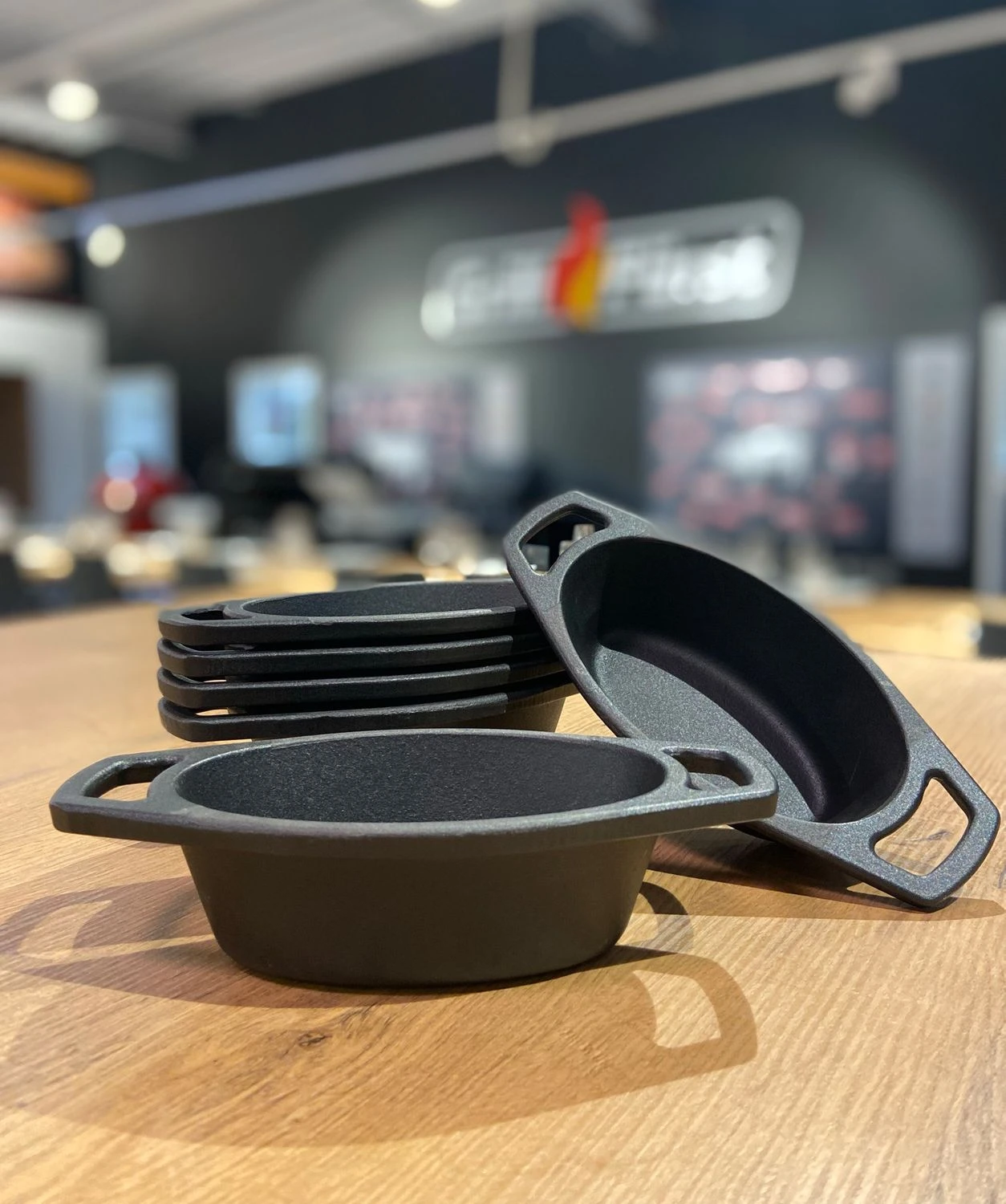 Grillfürst Gusseisen Pfännchen / Servierpfännchen, 6er Set 2 Grillfürst Gusseisen Pfännchen / Servierpfännchen, 6er Set – Bild 2