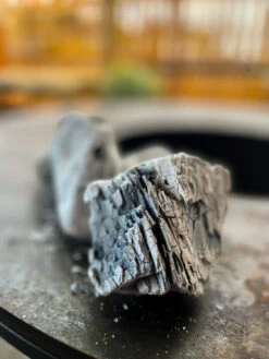 Grillfürst Steakhouse Kohle / Restaurant Holzkohle 5kg - Aus ökologisch Wertvoller Produktion - 100% Eindringerbusch Aus Namibia 14 Grillfürst Steakhouse Kohle / Restaurant Holzkohle 5kg - Aus ökologisch Wertvoller Produktion - 100% Eindringerbusch Aus Namibia -Flammengrill Grillfuerst Steakhouse Kohle 12 cm Stuecke