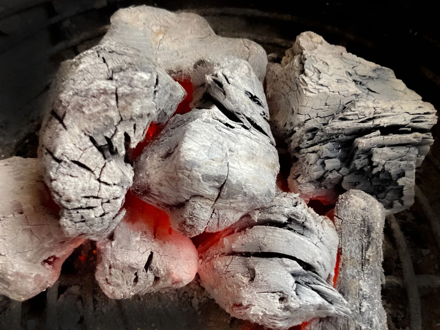 Grillfürst Steakhouse Kohle / Restaurant Holzkohle 5kg - Aus ökologisch Wertvoller Produktion - 100% Eindringerbusch Aus Namibia 6 Grillfürst Steakhouse Kohle / Restaurant Holzkohle 5kg - Aus ökologisch Wertvoller Produktion - 100% Eindringerbusch Aus Namibia – Bild 6