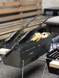 Knister Grillschwerter / 65 Cm / 2er Set -Flammengrill Knister Grill Schwert Lifestyle 02