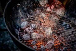 Männerglut Kokos - 20 Kg Grillbriketts Aus Kokosnuss-Schalen 11 Männerglut Kokos - 20 Kg Grillbriketts Aus Kokosnuss-Schalen -Flammengrill Maennerglut Briketts Kokosnuss 1