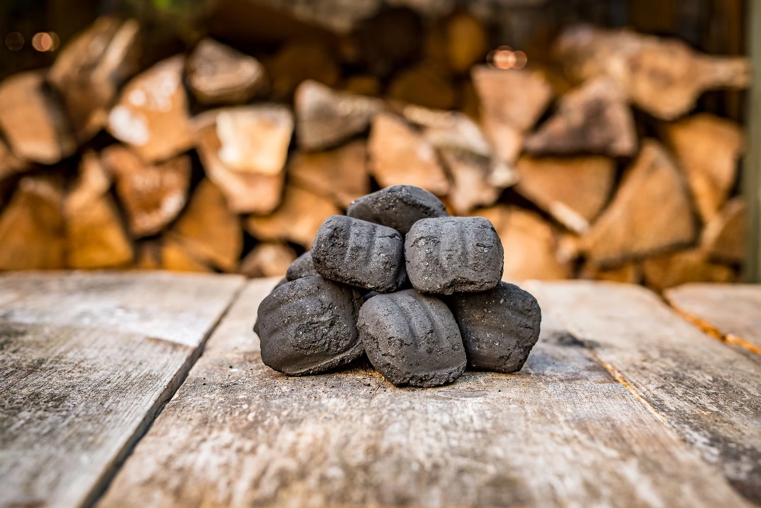 Männerglut Kokos - 20 Kg Grillbriketts Aus Kokosnuss-Schalen 2 Männerglut Kokos - 20 Kg Grillbriketts Aus Kokosnuss-Schalen – Bild 2