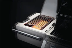 Napoleon Prestige Pro 500-3 Edelstahl Gasgrill Inkl. Drehspieß - Modell 2023 - SMART Deal Inkl. Grillfürst Grill Control -Flammengrill Napoleon Prestige Pro Sizzle Zone Offen