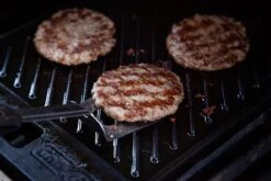 Grillfürst BBQ - Multitool - 4in1 Grillbesteck - Grillgadget -Flammengrill Wender BBQ Multitool