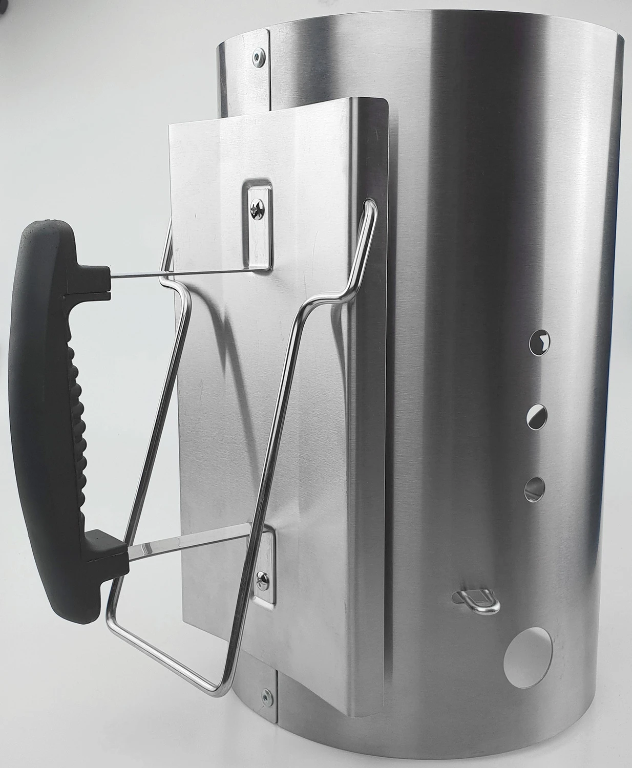 Grillfürst Anzündkamin Premium Edelstahl, Durchmesser 19 Cm, Höhe 30,5 Cm, Mit Sicherheitsgriff 8 Grillfürst Anzündkamin Premium Edelstahl, Durchmesser 19 Cm, Höhe 30,5 Cm, Mit Sicherheitsgriff – Bild 8