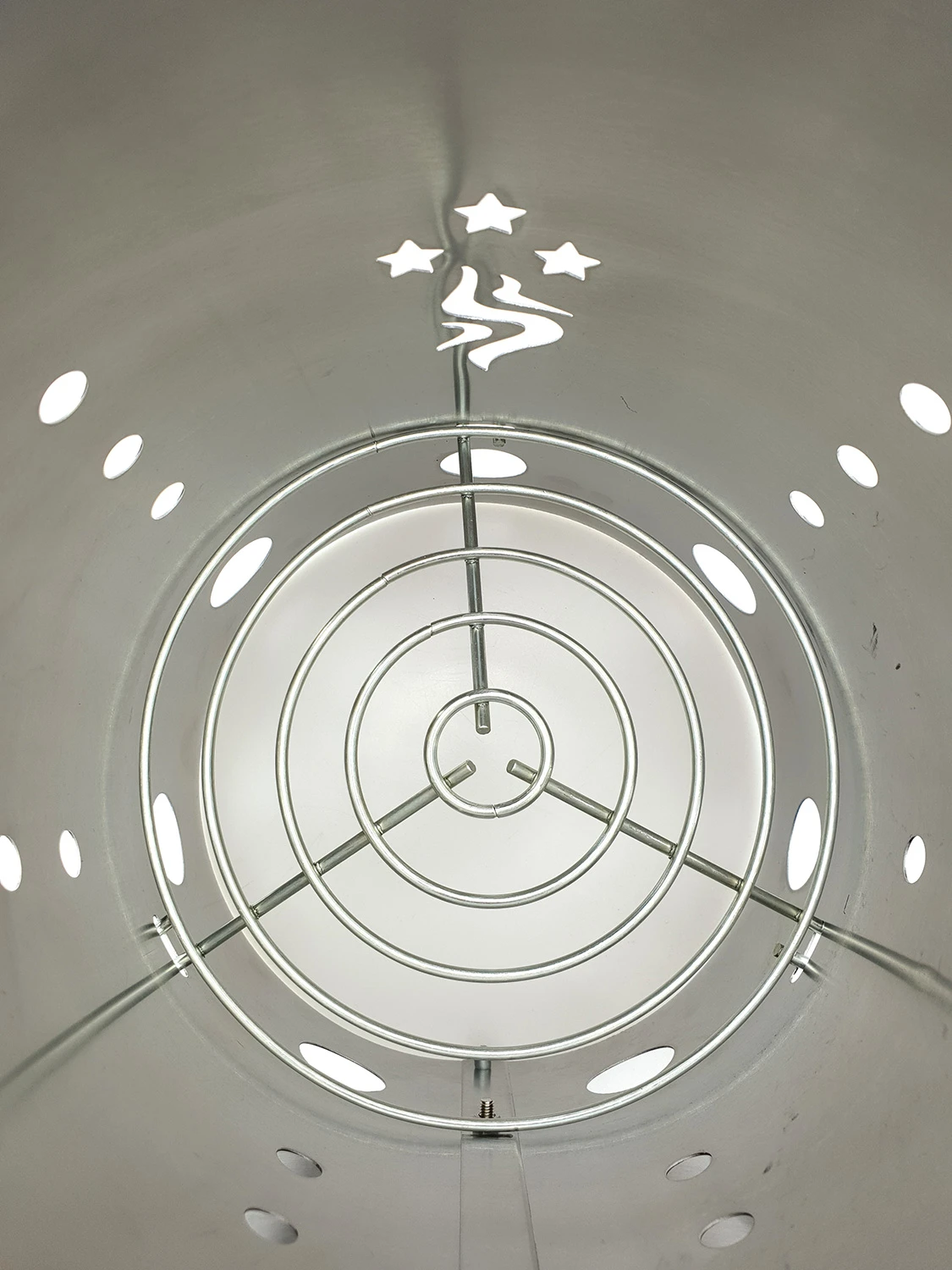 Grillfürst Anzündkamin Premium Edelstahl, Durchmesser 19 Cm, Höhe 30,5 Cm, Mit Sicherheitsgriff 9 Grillfürst Anzündkamin Premium Edelstahl, Durchmesser 19 Cm, Höhe 30,5 Cm, Mit Sicherheitsgriff – Bild 9